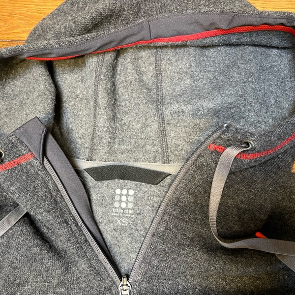 Title Nine wool zip hoody XS - Picture 6 of 7